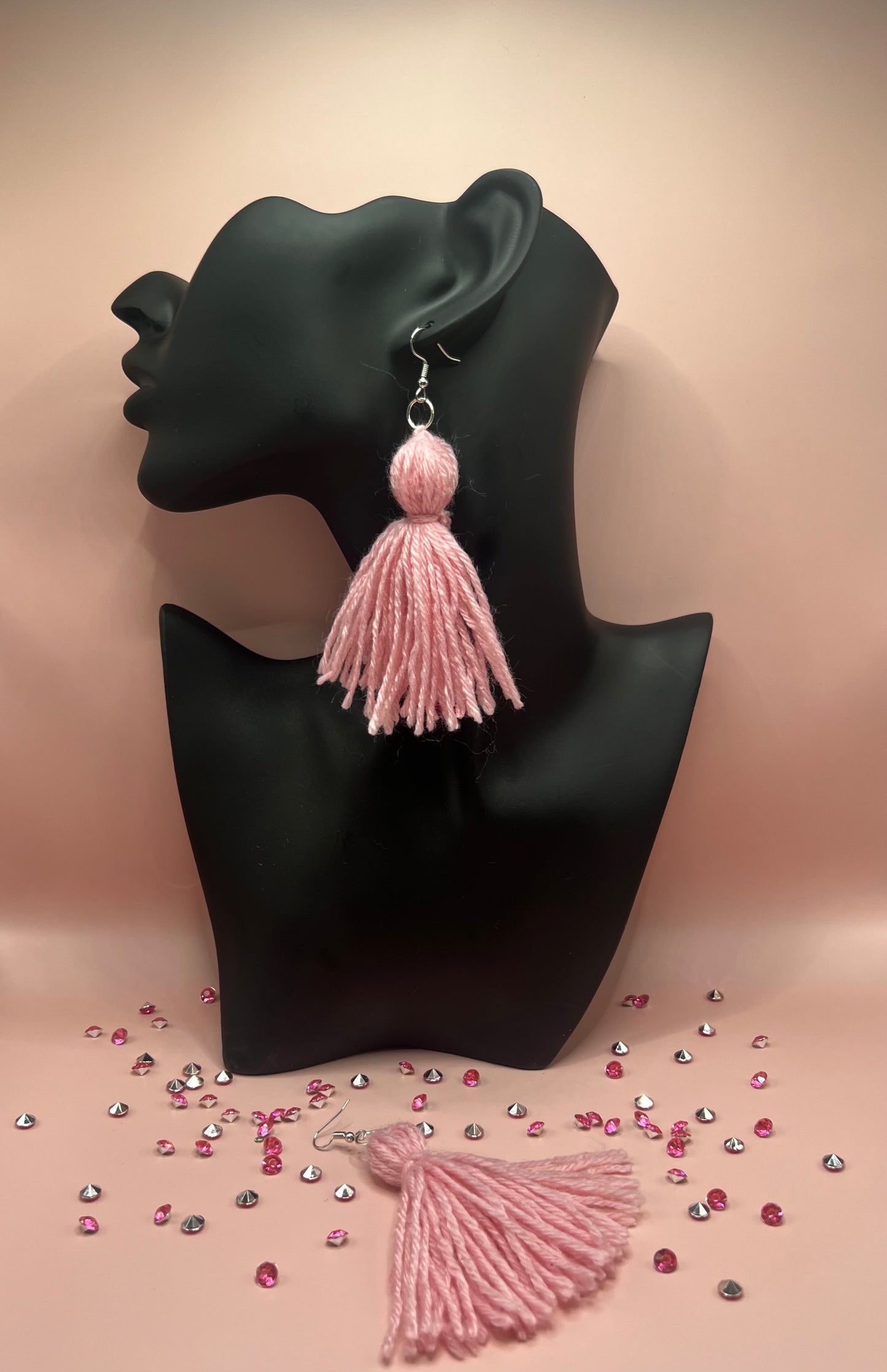 #23 Tassel Me, Honnee Soft pink
